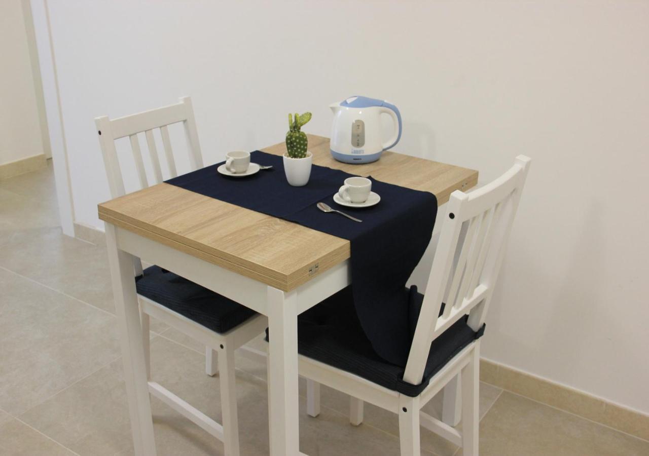 Romeo&Giulietta Apartment โมโนโปลี ภายนอก รูปภาพ